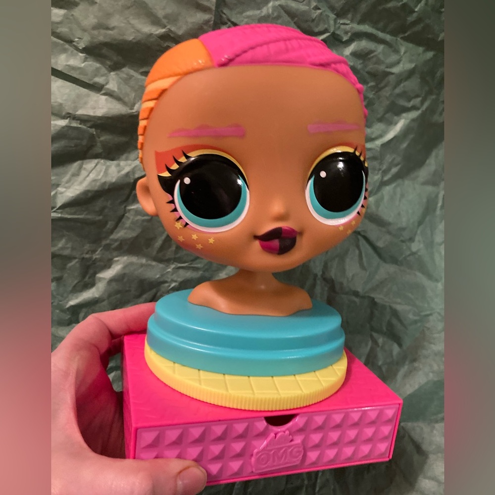 B1G2 - Large Styling Head LOL Surprise Doll - Buy 1, Get 2 FREE